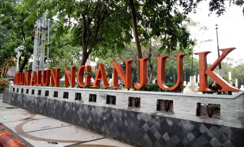 Rekomendasi-Tujuan-Wisata-Alun-Alun-Kabupaten-Nganjuk